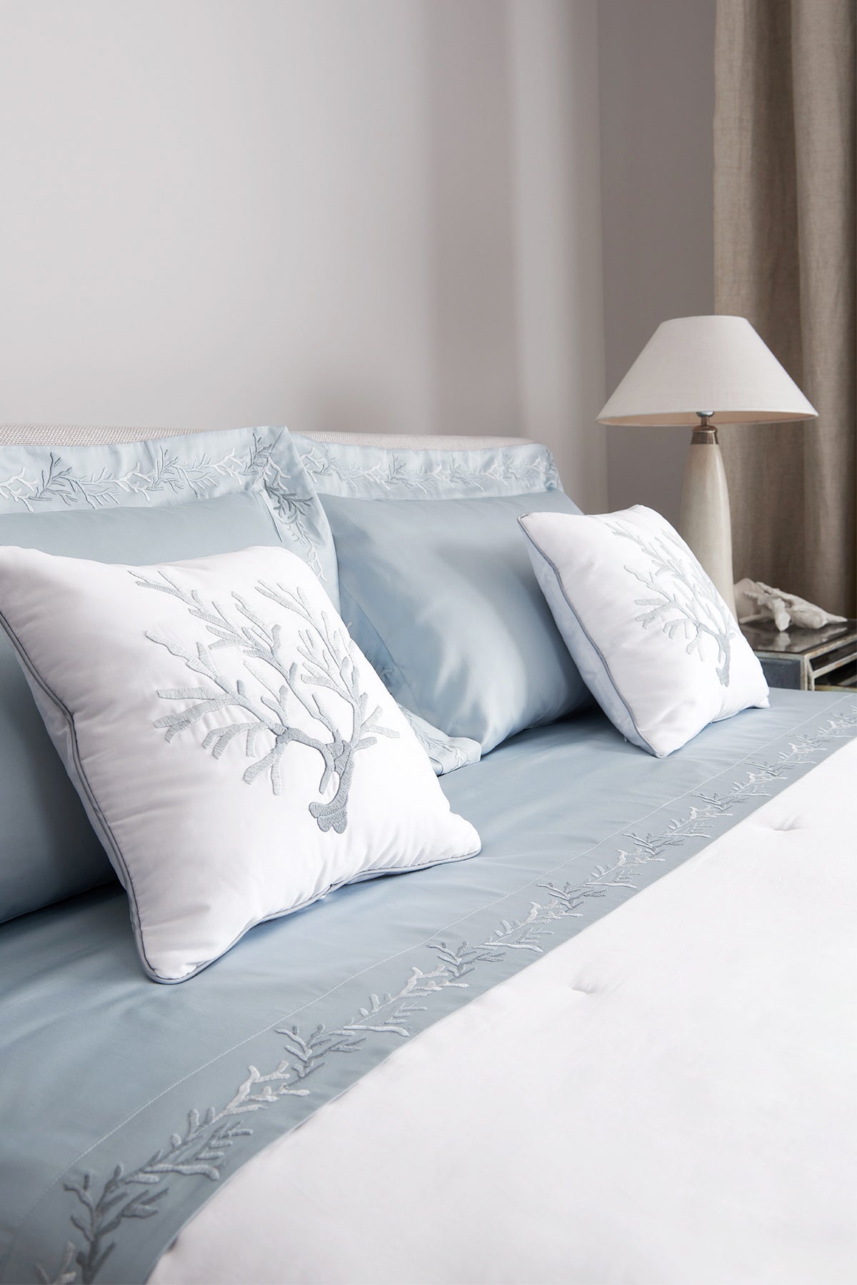 Set Biancheria Letto In Raso Di Cotone MAKO 200x200 Cm | Copripiumino + 2 Federe | Multicolore