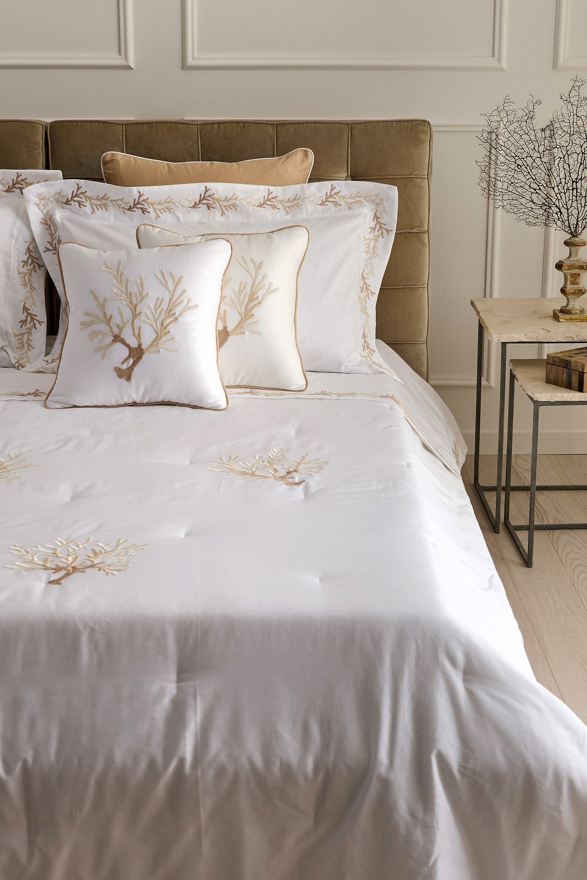 Quilt e trapunta con ricamo coralli Corallomania - Mastro Raphael