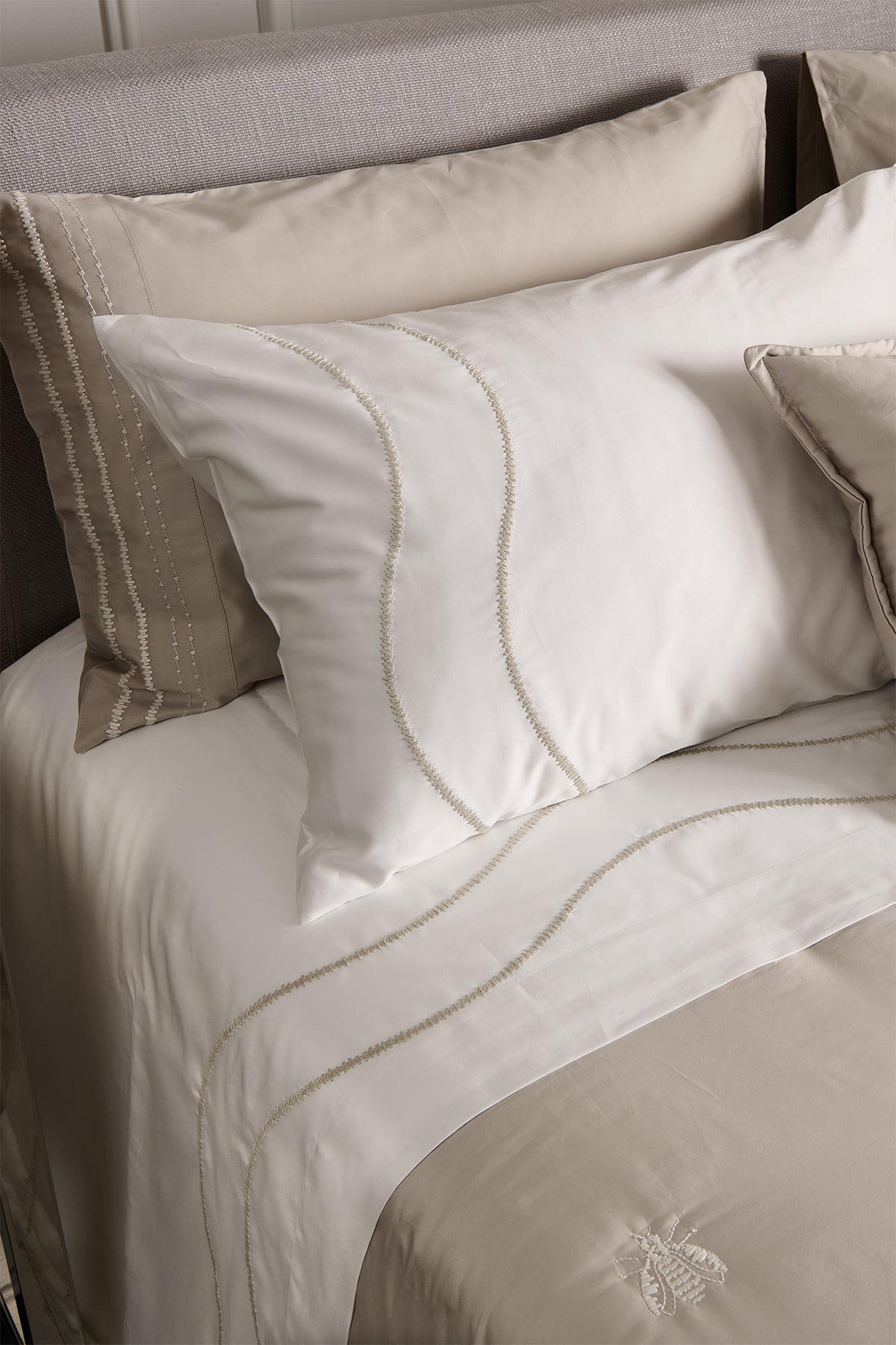 Set lenzuola Couture d’art ricamo onde - Mastro Raphael