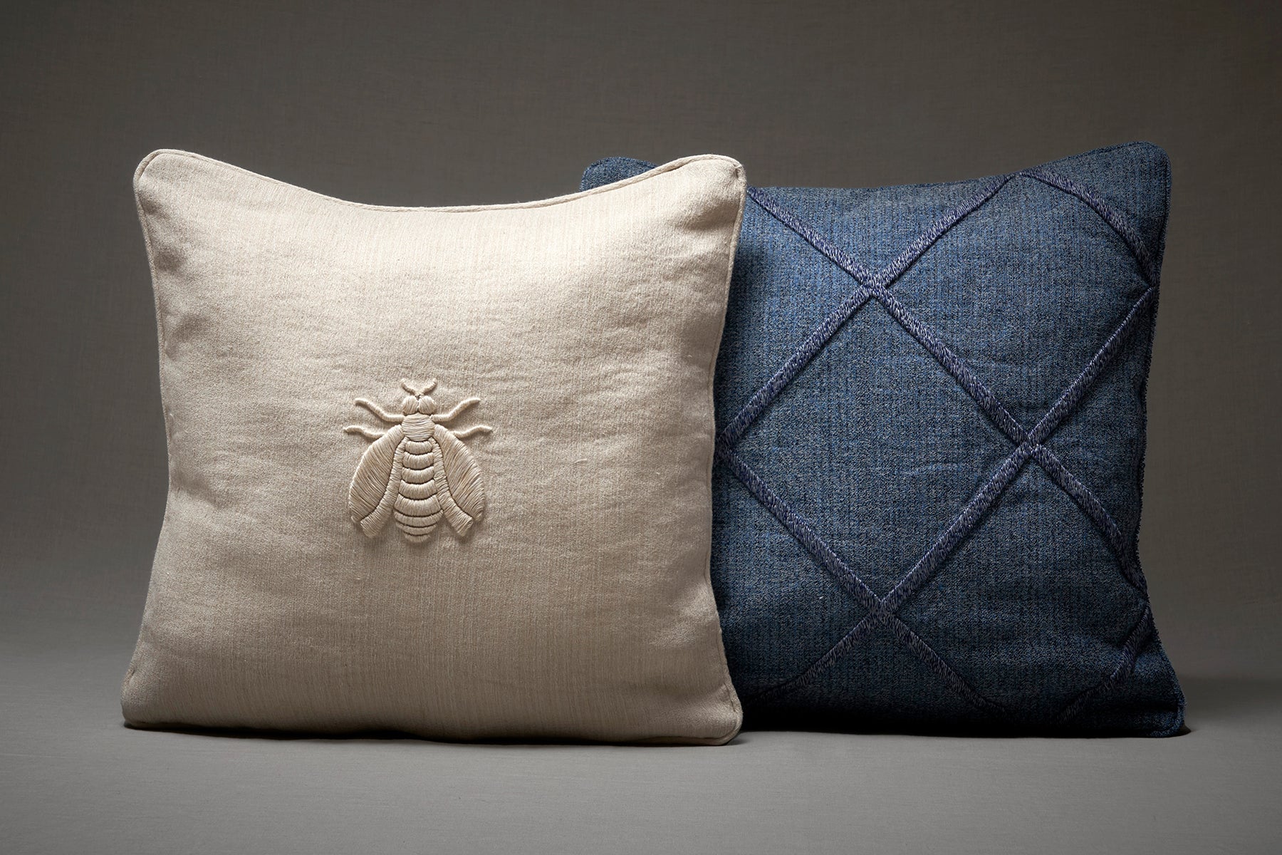 Cushion Natur Art tessuto Glaigston ricamo Ape