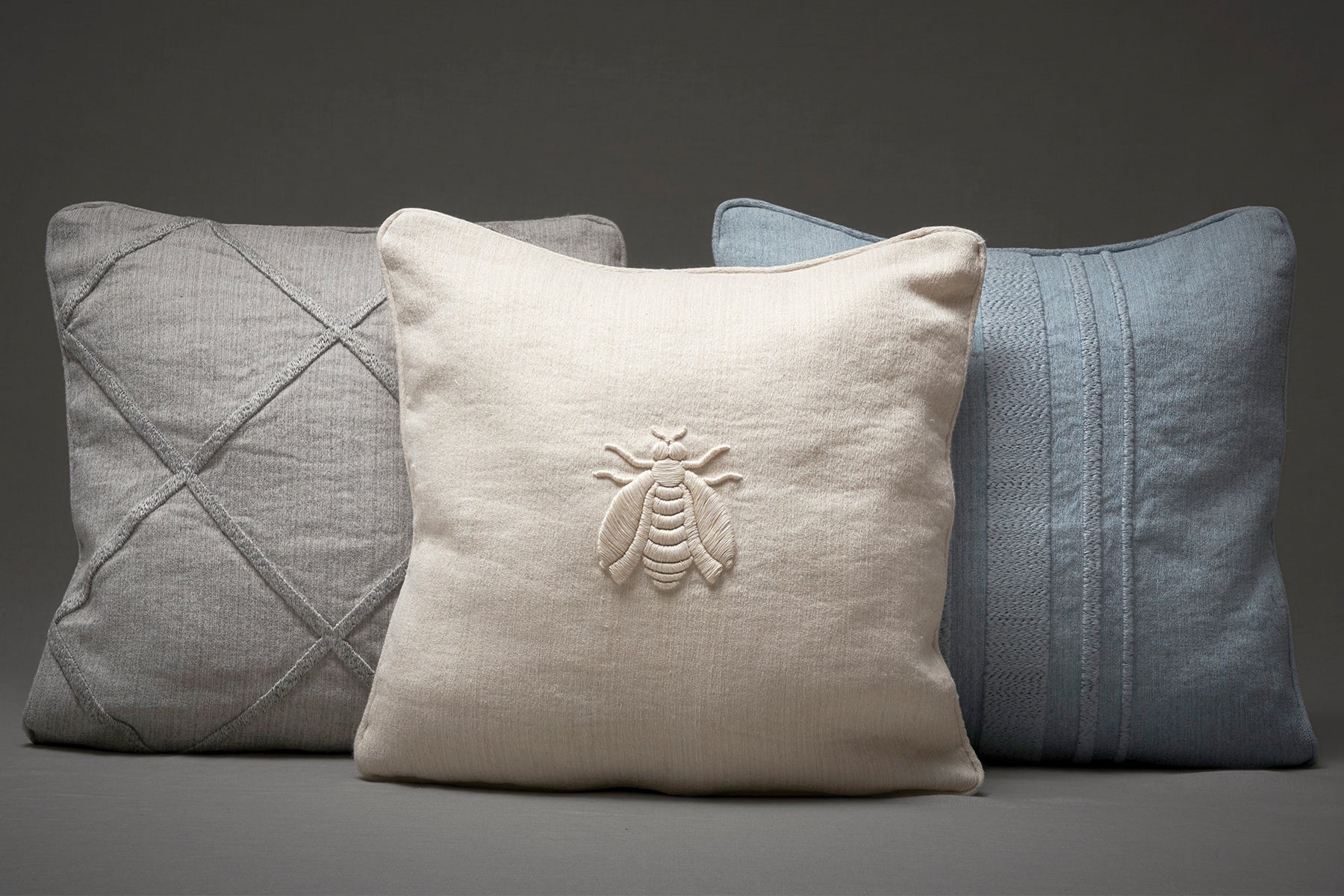 Cushion Natur Art tessuto Glaigston ricamo Ape
