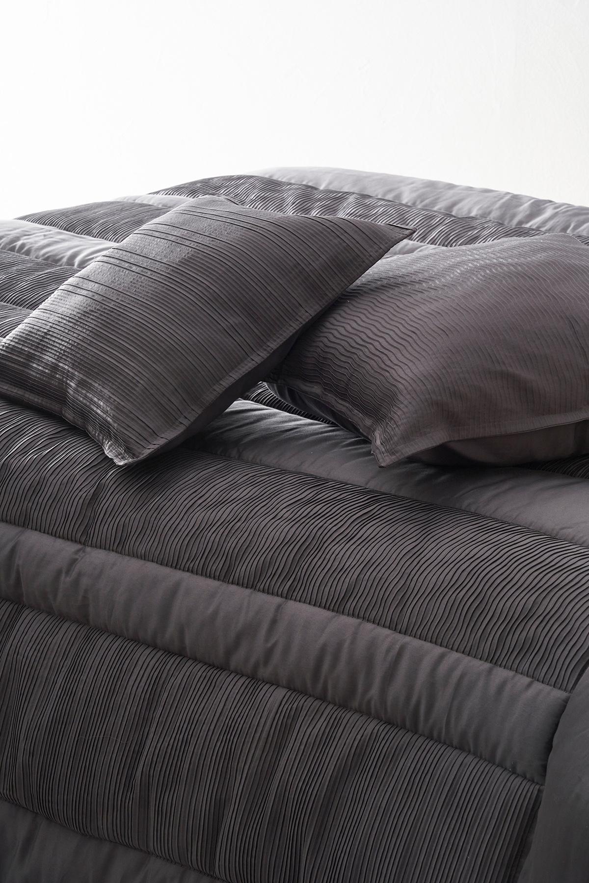 Quilt e trapunta Spyridon righe