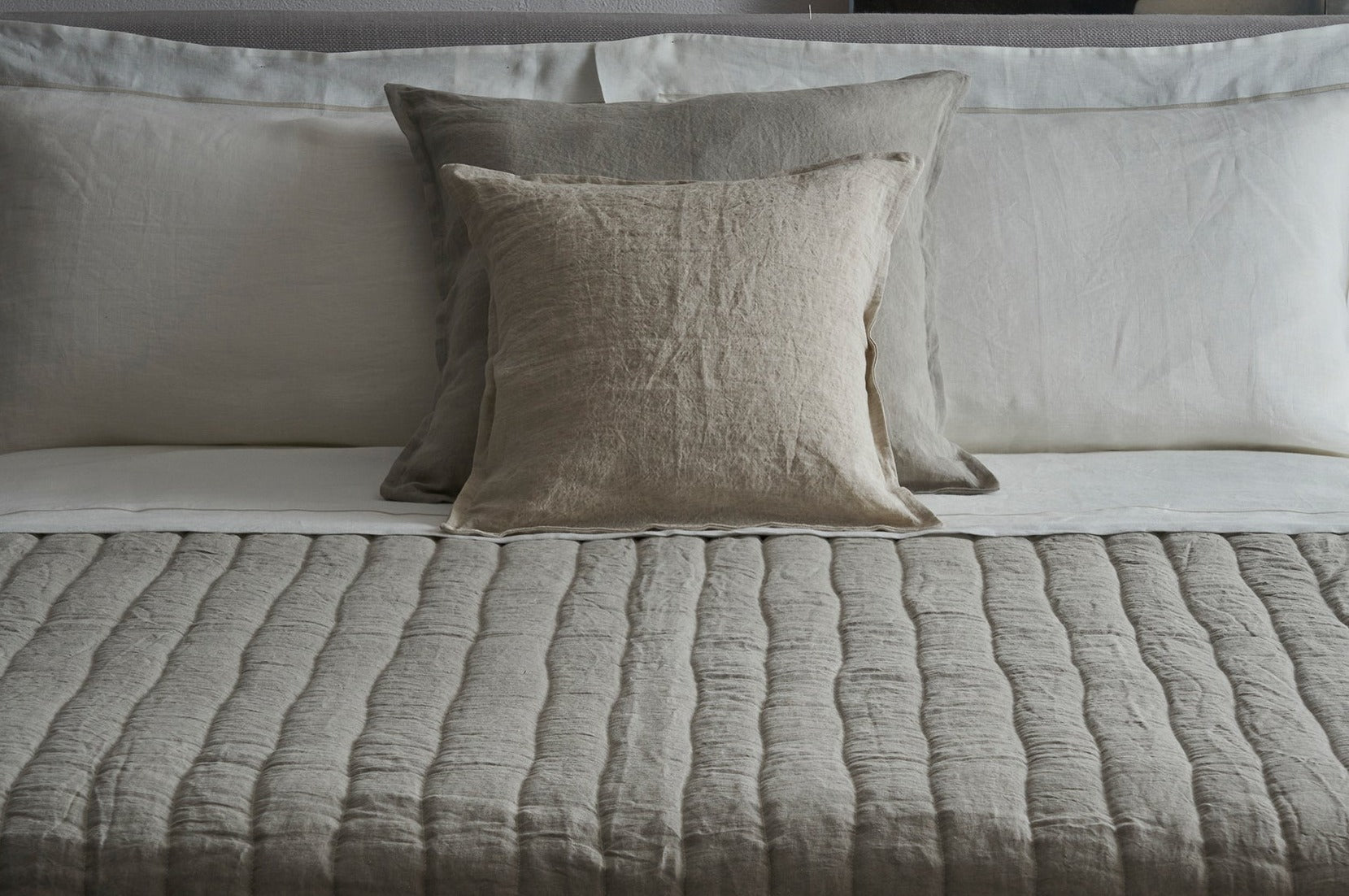 Quilted bedspread righe irregolari Day by Day